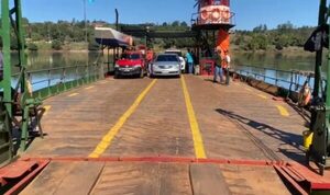 Reactivan balsas que conectan con Argentina