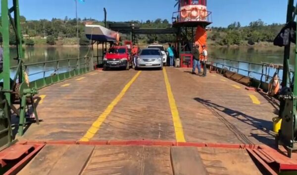 Reactivan balsas que conectan con Argentina