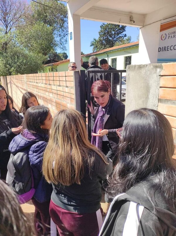 "Hambre Cero" Deja a Estudiantes de Bachillerato del CNSL con "Cero Comida" y Con Mucha Indignación » San Lorenzo PY