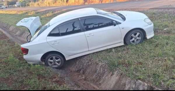 Diario HOY | Delincuentes atacan a tiros a comitiva fiscal y policial en Caazapá