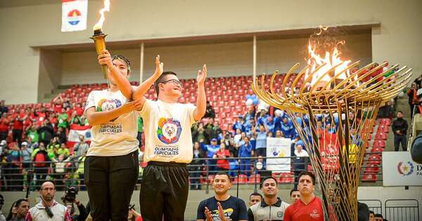 La Nación / Con presencia de Santiago Peña, inauguran juegos regionales unificados en SND