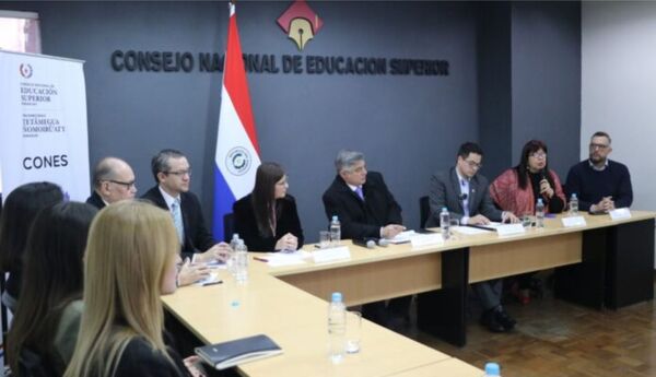 Comisión Ad Hoc hará análisis de la oferta y el desarrollo de las carreras de medicina en Paraguay