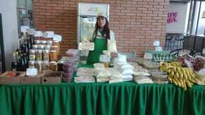 Familias de Central ofertan productos agrícolas sin intermediarios en el Multiplaza - .::Agencia IP::.