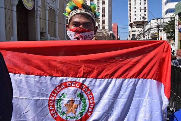 Stronismo e historia: ¿cuáles son los símbolos originales que debe tener la bandera paraguaya? - Política - ABC Color