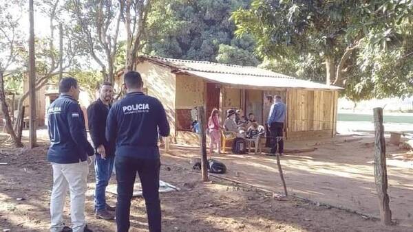 Dramático final: Le metió un escopetazo a su pareja y luego se colgó de un árbol; el hijo los encontró