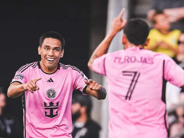 Vídeo: La asistencia y gol de Diego Gómez vs. Columbus Crew - Fútbol Internacional - ABC Color
