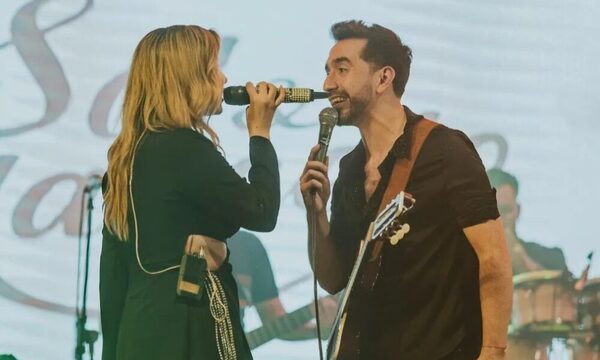 [VIDEO] ¿Marcelo Gabriel le escribió canción a famosa influencer?