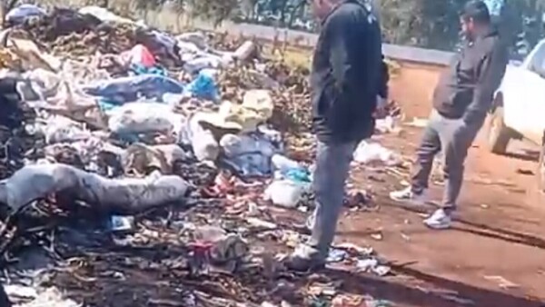 Dos fetos en frascos son encontrados entre basura en Hernandarias