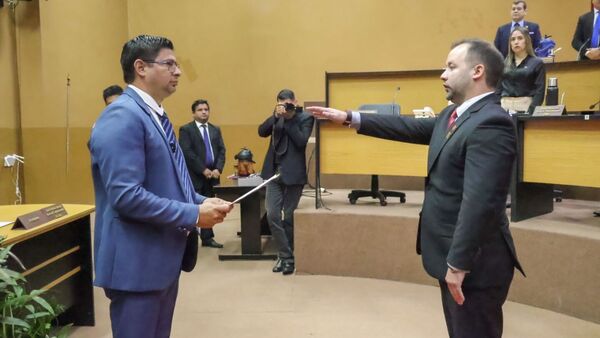 Colorado disidente asume como titular de la Junta Departamental de Central