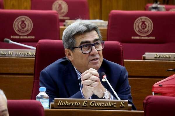 Por capricho se pasó un papelón, dice diputado - Política - ABC Color