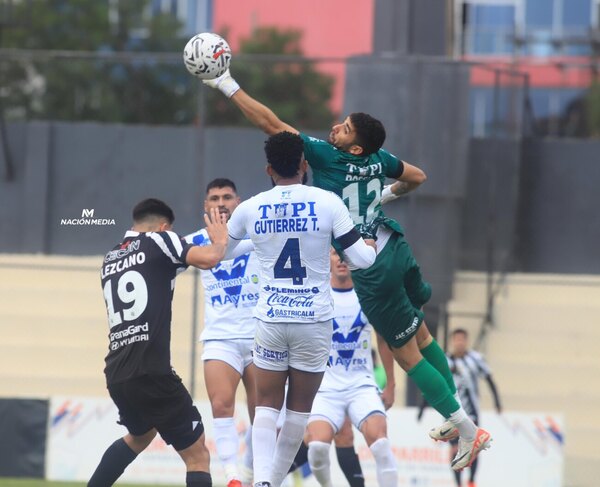 Versus / Primer round entre Libertad y Ameliano por los Octavos de la Sudamericana