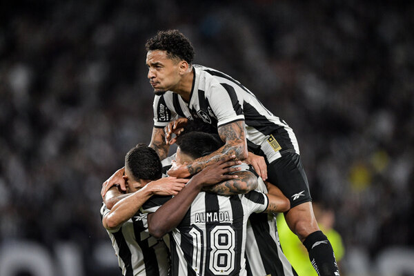 Versus / Botafogo se impone al Palmeiras en la ida de octavos de la Libertadores