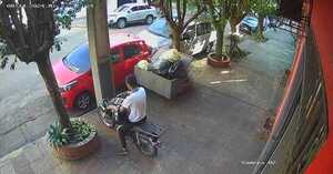 Recuperan motocicleta hurtada en el microcentro de Encarnación