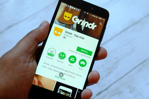 Asaltan a brasileño tras concretar una cita a través de aplicativo Grindr - La Clave
