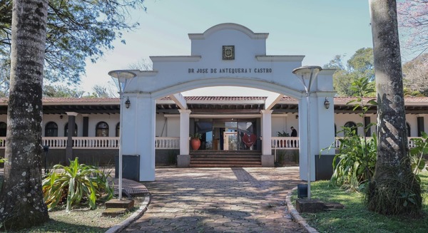 Municipalidad de Ciudad del Este abre hoy para atender a contribuyentes - ADN Digital