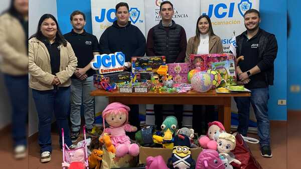 JCI Encarnación junta 3000 Juguetes en iniciativa solidaria para el "Banco de Juguetes"