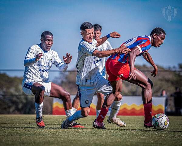 Cerro Porteño y Olimpia comparten la cima en Reserva - Fútbol - ABC Color