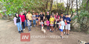 NIÑOS DE CAMBYRETÁ FUERON AGASAJADOS POR FUNCIONARIOS MUNICIPALES - Itapúa Noticias