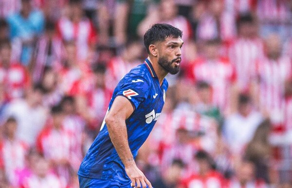 Versus / Mientras se especula sobre su futuro, Alderete ya debutó en la temporada con el Getafe