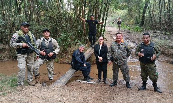 Campesinos invasores liberan a guardia secuestrado tras fatal enfrentamiento en Simón Bolívar - OviedoPress