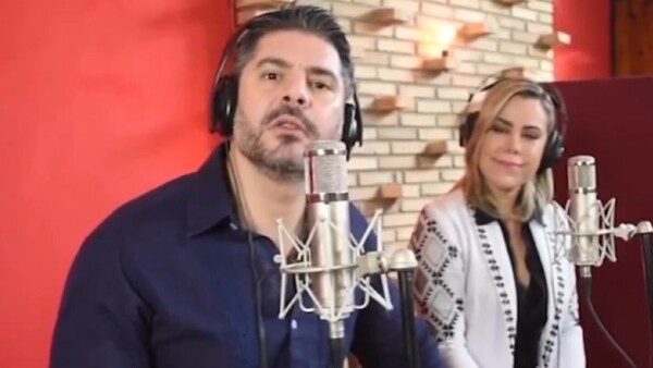 Nenecho canta serenata a Asunción, en medio del escándalo por los G. 500.000 millones