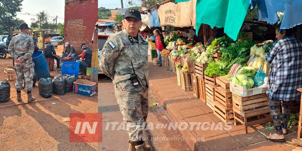 COMISARIO JUAN AGÜERO REALIZÓ PATRULLAJE A PIE EN ENCARNACIÓN PARA FORTALECER LA SEGURIDAD  - Itapúa Noticias