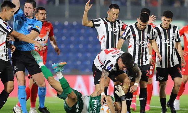 Libertad y Ameliano empataron en su primer partido por los octavos de la Sudamericana