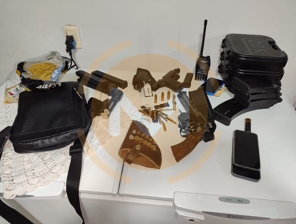 Encuentran armas de guerra durante operativo de la Senad en Amambay · Radio Monumental 1080 AM