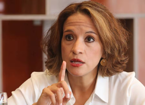Lea Giménez sería asesora de la presidencia en CAF