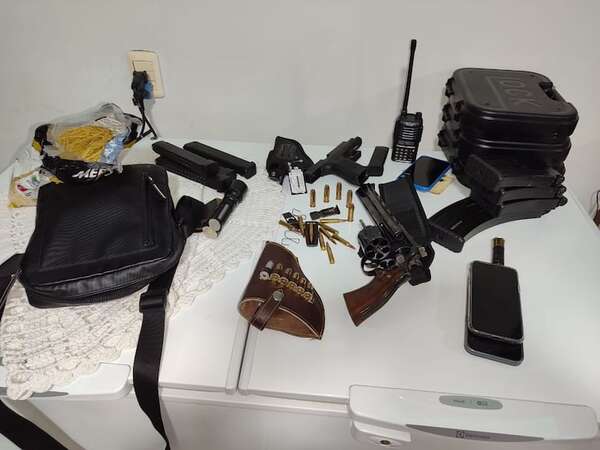Incautan fusiles en una estancia de Lorito Picada, Amambay - Policiales - ABC Color