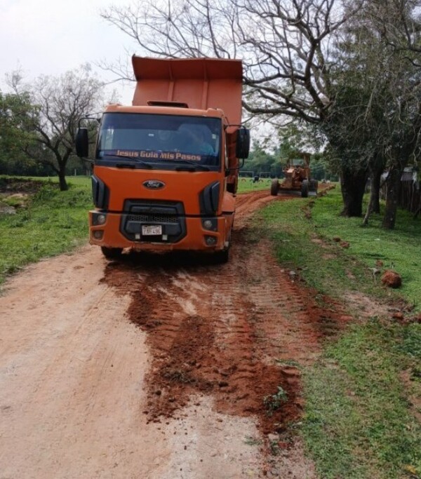 Mejoría de tramos rurales beneficia a casi 1.000 habitantes de Cordillera - .::Agencia IP::.