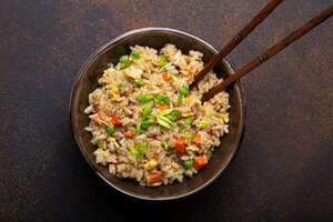 Delicia insignia de la comida china: receta de arroz frito - Gastronomía - ABC Color