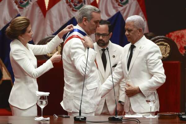 Presidente dominicano asume nuevo mandato - Mundo - ABC Color