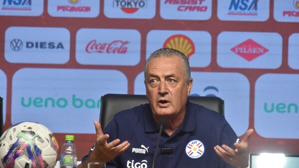 Gustavo Alfaro, contundente: "Hay que sacar puntos contra todos"