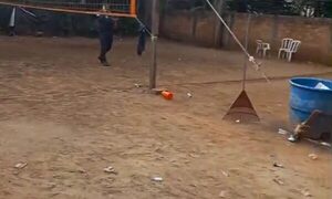 Ordenan detención de hombre que habría baleado a otro en cancha de piki vóley