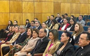Rector de la UNE participó de pre-congreso regional en Villarrica