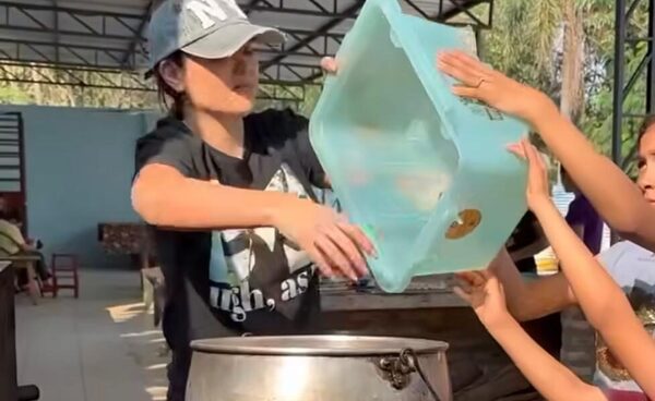 La chef del Trece hizo un tallarinazo para los niños de un hogar de Itá