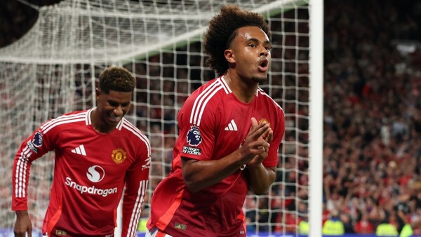 Manchester United comienza con victoria la Premier League