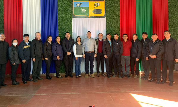 Comuna de Carayaó, entregó aportes a 17 instituciones educativas para el festejo por el día del Niño - Noticiero Paraguay