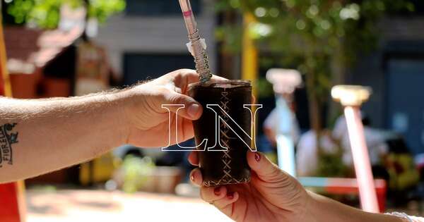 La Nación / Para no contagiarse con viruela del mono instan a evitar compartir tereré y otras bebidas