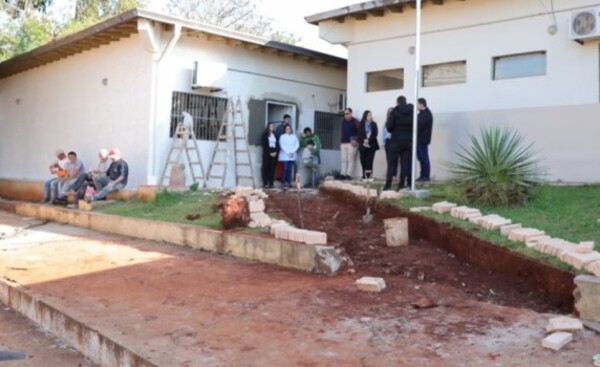 Avanzan obras del pabellón para niños TEA en Presidente Franco