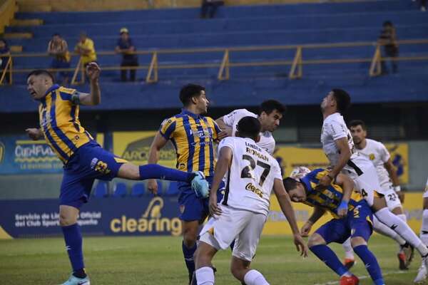 Luqueño remonta y gana tres puntos claves ante Guaraní - Fútbol - ABC Color
