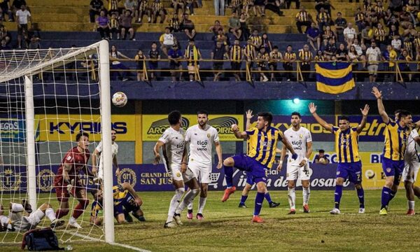 El “Chanchón” reaccionó a tiempo y terminó vacunando al “Cacique”