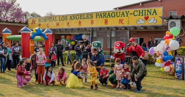 La Nación / Niños recibieron regalos y jugaron en actos organizados por varias instituciones en el Este