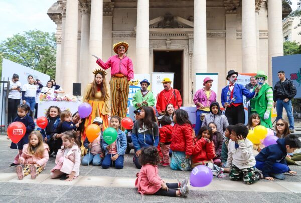 La calle Palma de los Niños: Prosiguen festejos para los más pequeños - ADN Digital