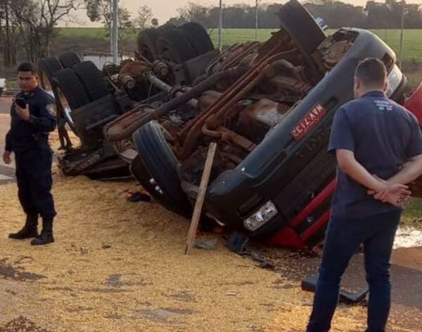 Camionero brasileño falleció en accidente de tránsito en Mayor Otaño - Policiales - ABC Color