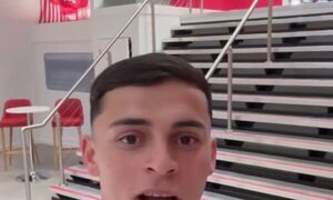 (VIDEO)El primer mensaje de Ramón Sosa a los fans en inglés