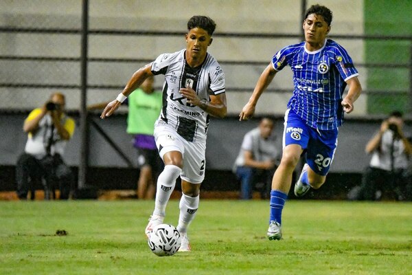 Versus / Sol de América y Tacuary, un duelo que puede generar cambios en la zona roja