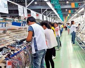 AUDIO: Datos “alentadores y positivos” en sector maquilador - Enfoque económico - ABC Color