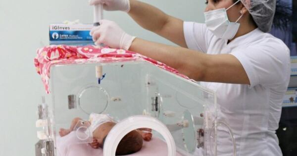 La Nación / Hospital Los Ángeles: banco de leche humana recibe 60 litros por mes
